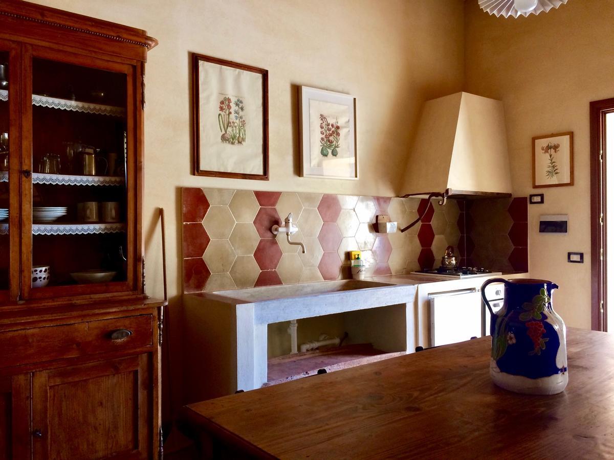 Agriturismo La Palazzina Palaia Habitación foto
